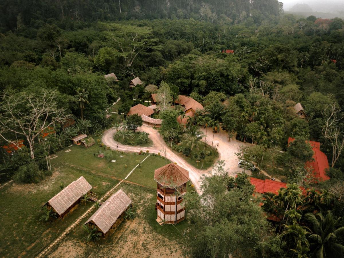 Our Jungle Camp - Eco Resort Phanom Buitenkant foto